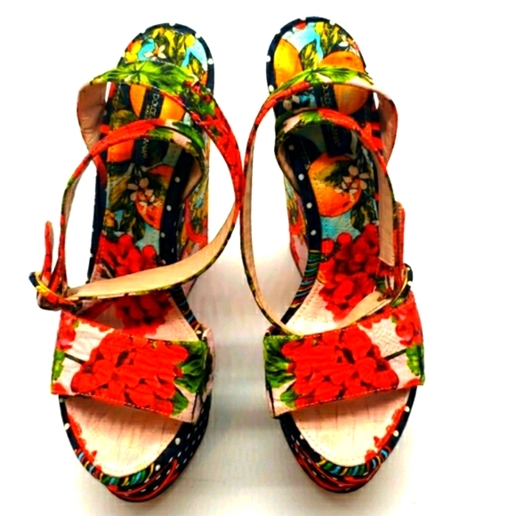 Dolce & Gabbana size 40 1/2 color multi 100% Authentic 10 inches long - Picture 2 of 15